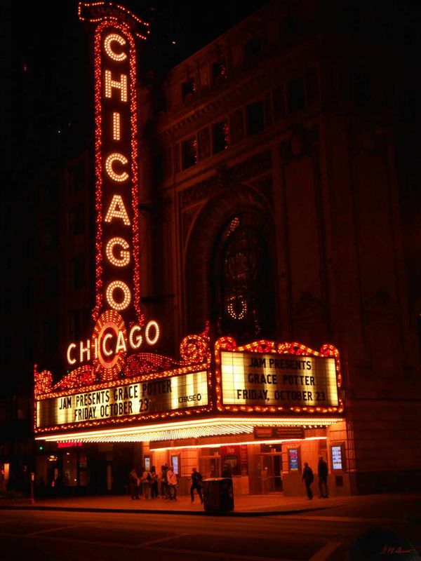 Chicago Theater At Night.jpg :: To order Limited Edition prints, contact DurstArt@aol.com