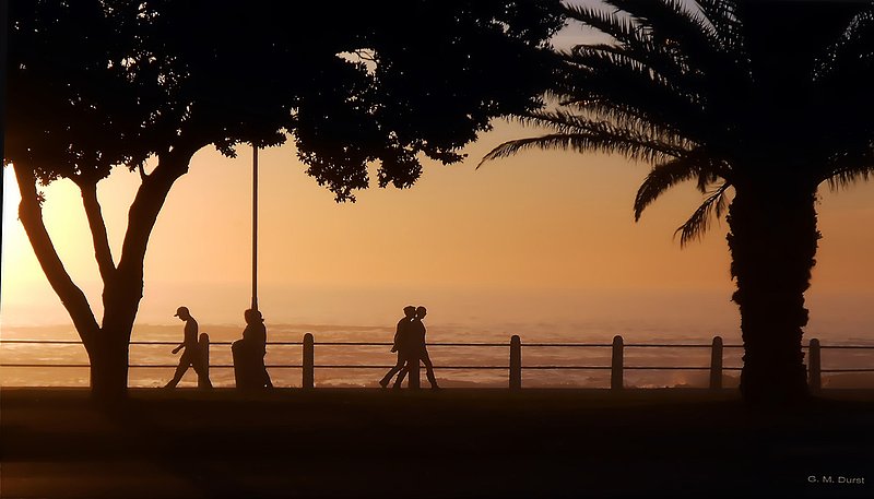 Silhouettes Along the Promenade 1.jpg :: To order a Limited Edition, contact DurstArt@aol.com