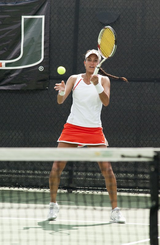 -101.jpg :: UM Women's Tennis Vs FAU 1-23-2010