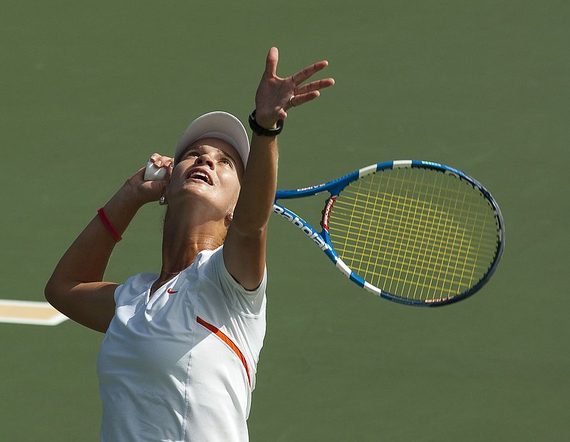 -1111.jpg :: UM Women's Tennis Vs Baylor 2-6-10