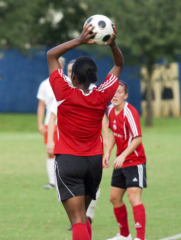 -113.jpg :: UM Soccer vs Canadian National Team