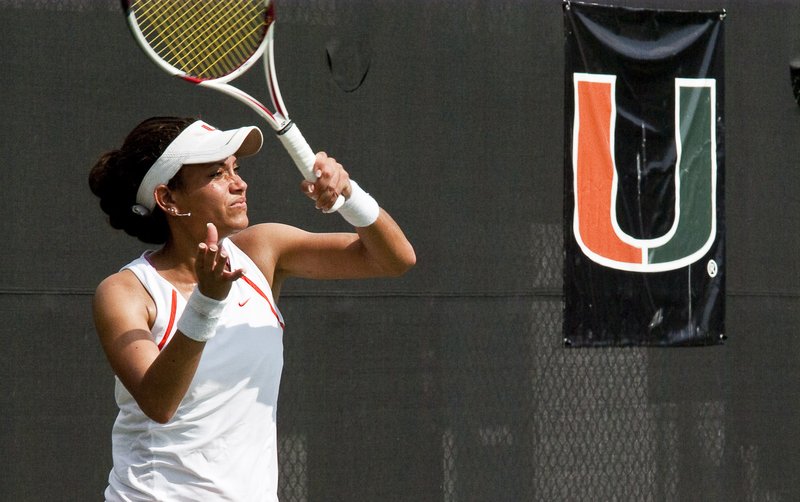 -124.jpg :: UM Women's Tennis Vs FAU 1-23-2010
