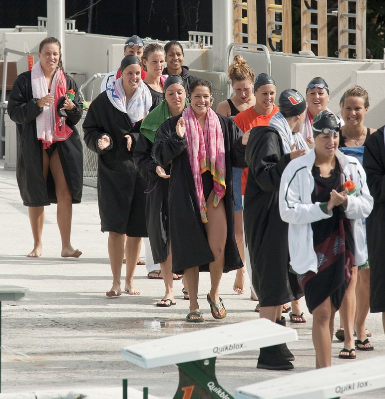 -14.jpg :: UM Swimming vs Central Connecticut