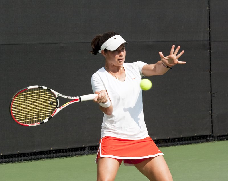 -2141.jpg :: UM Women's Tennis Vs FAU 1-23-2010