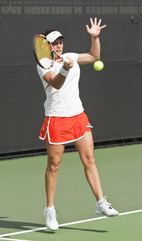 -215.jpg :: UM Women's Tennis Vs FAU 1-23-2010