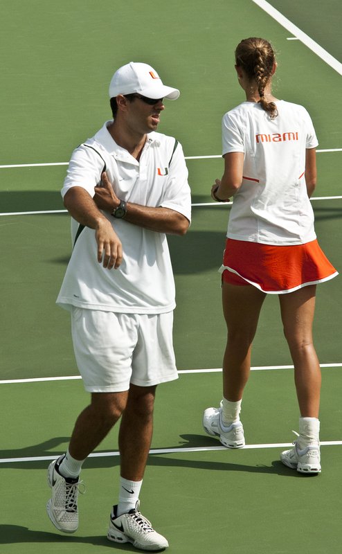 -2371.jpg :: UM Women's Tennis Vs FAU 1-23-2010