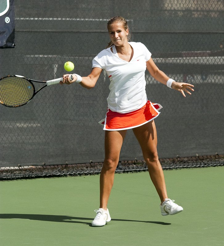 -2372.jpg :: UM Women's Tennis Vs Baylor 2-6-10