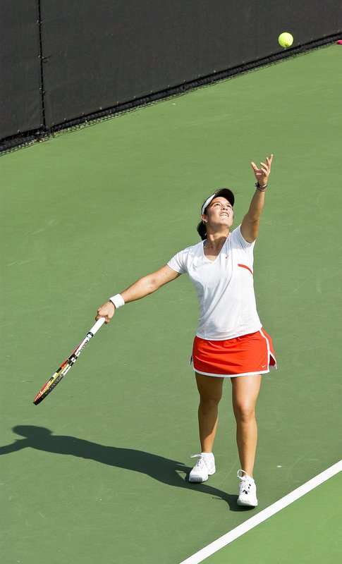 -2721.jpg :: UM Women's Tennis Vs FAU 1-23-2010