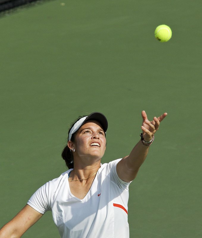-286.jpg :: UM Women's Tennis Vs FAU 1-23-2010
