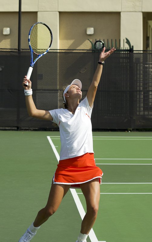 -304.jpg :: UM Women's Tennis Vs FAU 1-23-2010