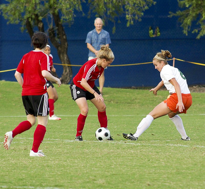 -561.jpg :: UM Soccer vs Canadian National Team