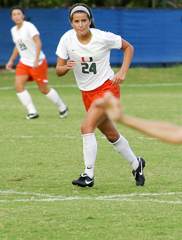 -791.jpg :: UM Soccer vs Canadian National Team