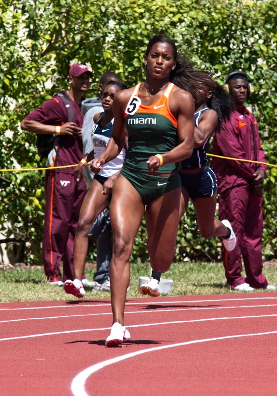 _IGP0400-387.jpg :: UM Track 3-20-2010