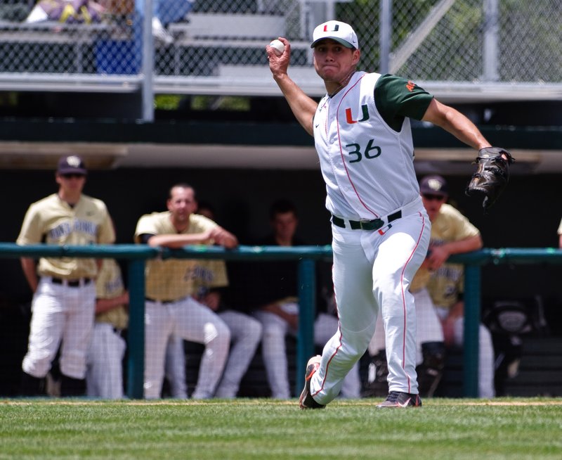 _IGP3343-931.jpg :: UM Baseball Vs Wake Forest 4-4-2010