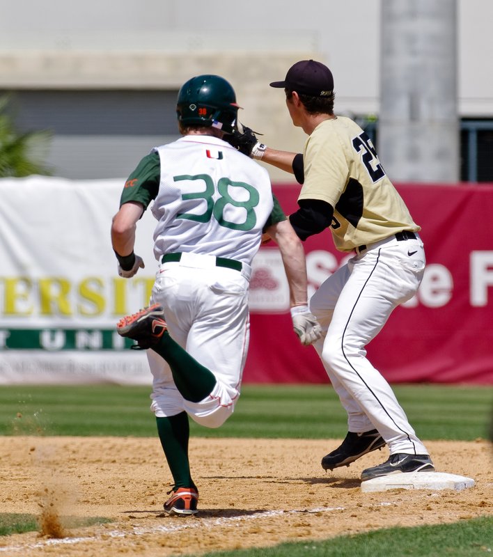 _IGP3501-246.jpg :: UM Baseball Vs Wake Forest 4-4-2010