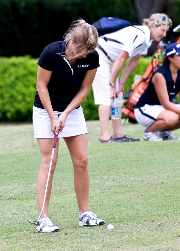 _IGP3634-19.jpg :: UM Women's golf 4-5-2010