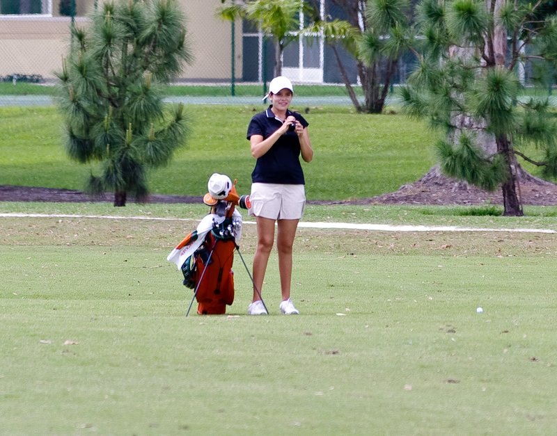 _IGP3653-38.jpg :: UM Women's golf 4-5-2010