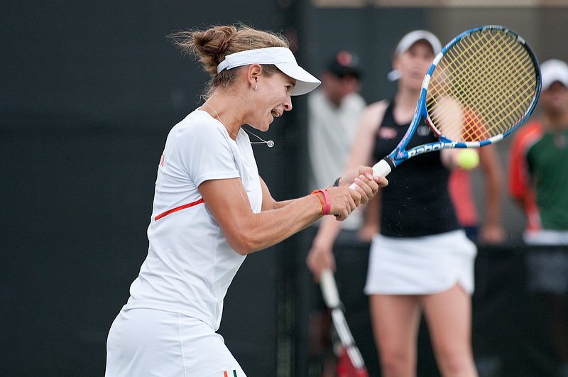 _IGP3944-58.jpg :: Women's Tennis vs Maryland 4-9-2010