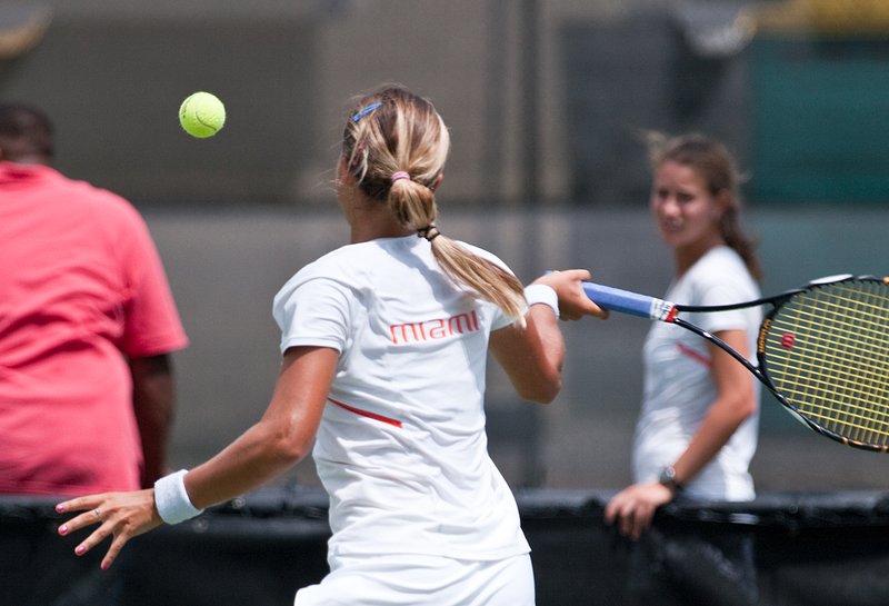 _IGP3989-103.jpg :: Women's Tennis vs Maryland 4-9-2010