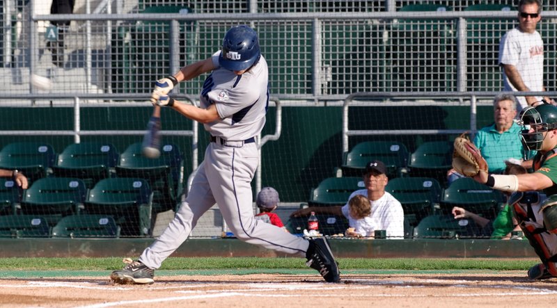 _IGP5618-82.jpg :: UM Baseball vs St. Thomas 4-27-2010
