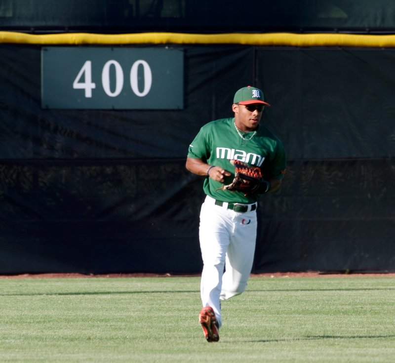 _IGP5633-97.jpg :: UM Baseball vs St. Thomas 4-27-2010