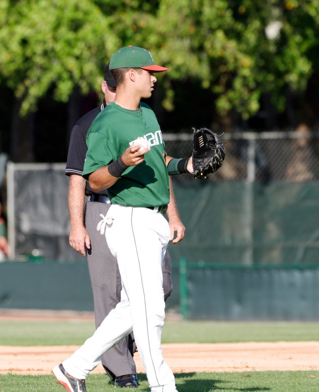 _IGP5655-119.jpg :: UM Baseball vs St. Thomas 4-27-2010