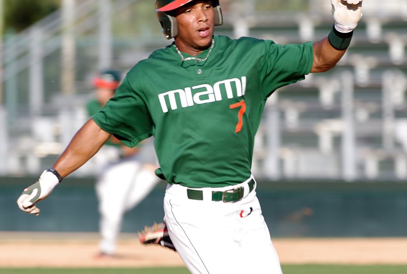 _IGP5700-164.jpg :: UM Baseball vs St. Thomas 4-27-2010