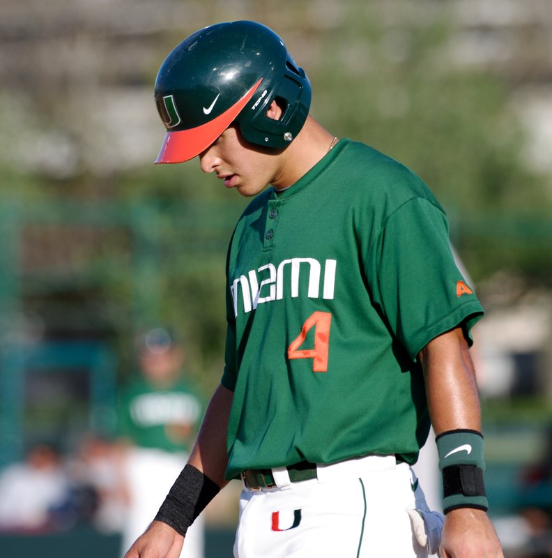 _IGP5726-190.jpg :: UM Baseball vs St. Thomas 4-27-2010