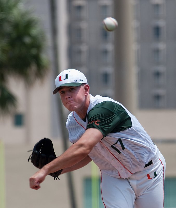 _IGP6168.jpg :: UM Baseball vs Maryland 5-2-2010