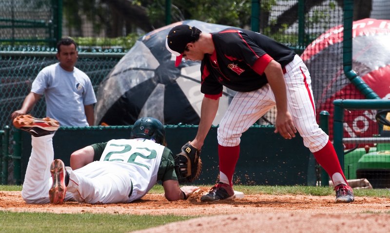 _IGP6200.jpg :: UM Baseball vs Maryland 5-2-2010