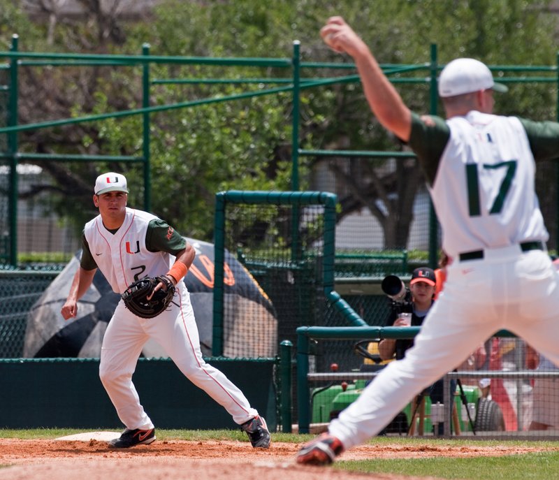 _IGP6220.jpg :: UM Baseball vs Maryland 5-2-2010