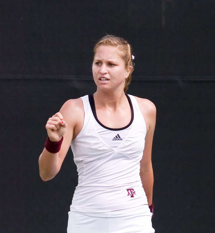 _IGP7013.jpg :: UM Women's Tennis Texas A & M Vs Univ of South Florida 5-14-2010