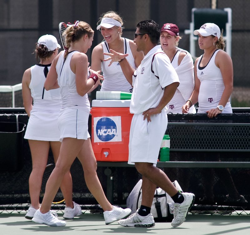 _IGP7150.jpg :: UM Women's Tennis Texas A & M Vs Univ of South Florida 5-14-2010