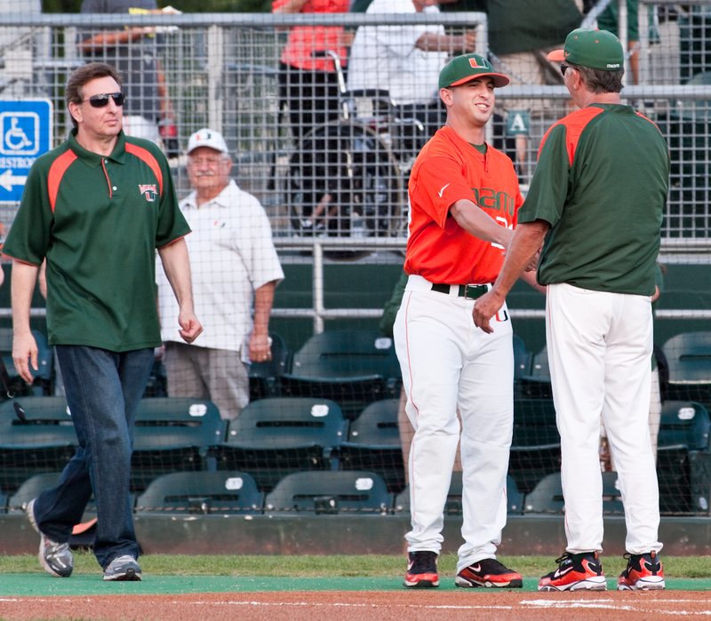 _IGP7654.jpg :: University of Miami Baseball vs Virginia 5-21, 22- 2010