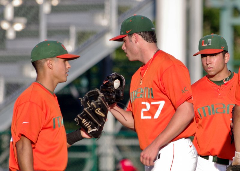 _IGP7707.jpg :: University of Miami Baseball vs Virginia 5-21, 22- 2010