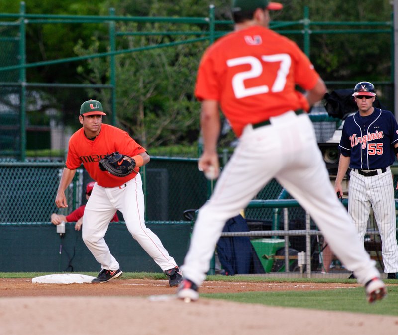 _IGP7720.jpg :: University of Miami Baseball vs Virginia 5-21, 22- 2010