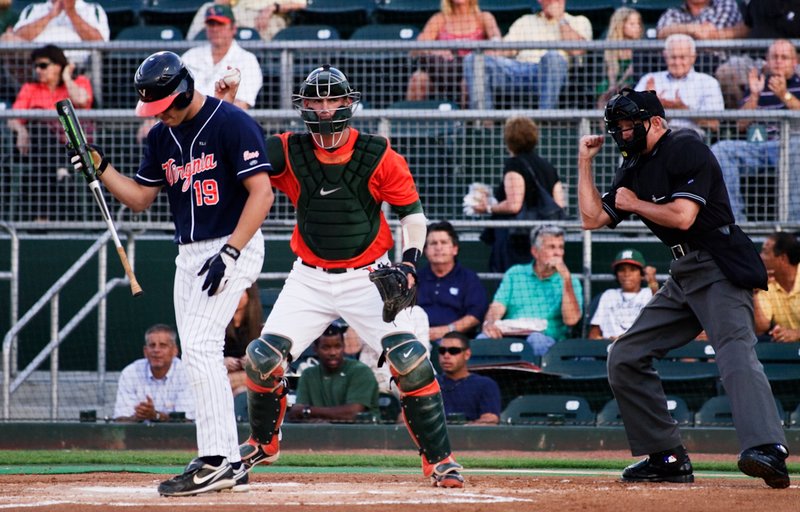_IGP7739.jpg :: University of Miami Baseball vs Virginia 5-21, 22- 2010