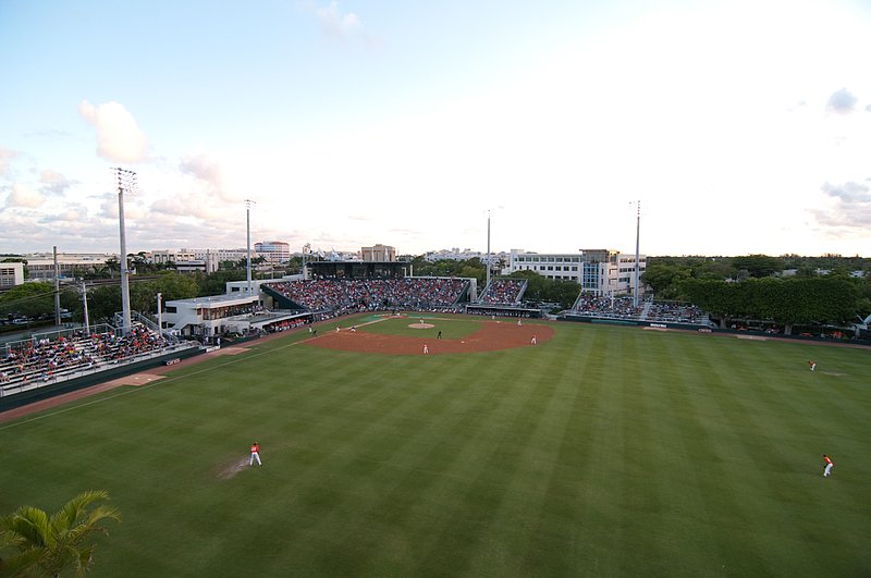 _IGP7791.jpg :: University of Miami Baseball vs Virginia 5-21, 22- 2010