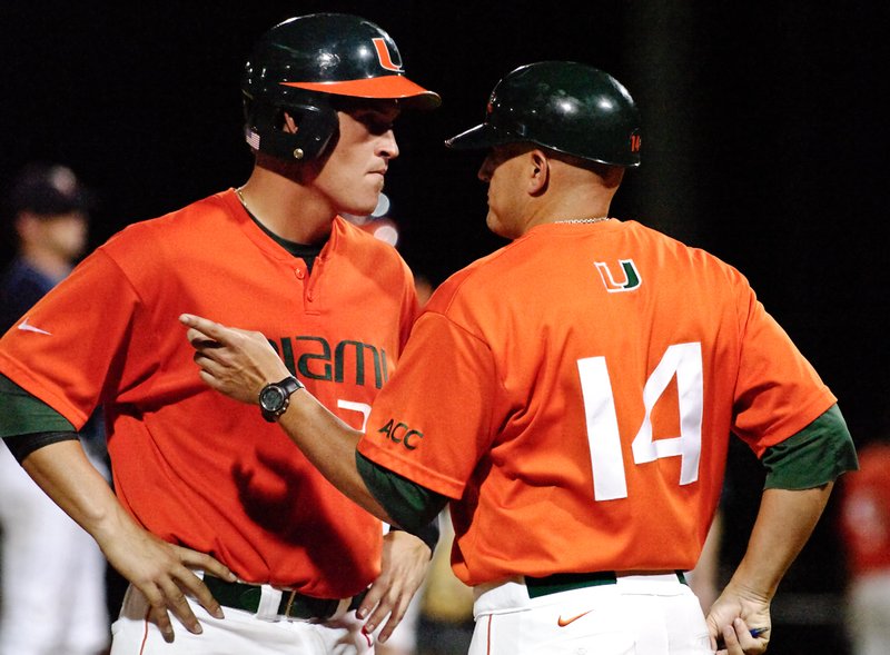 _IGP7919.jpg :: University of Miami Baseball vs Virginia 5-21, 22- 2010