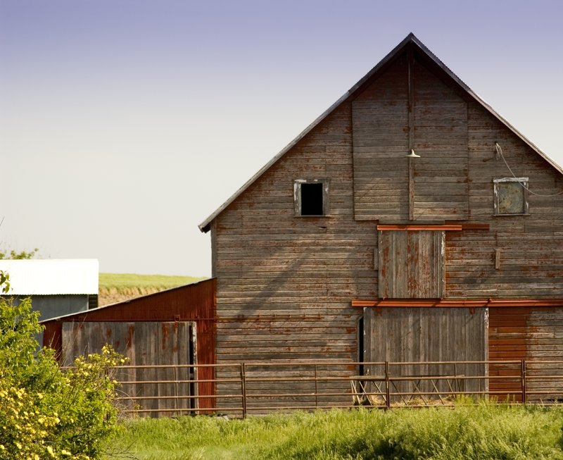 123rf 2-8-09-7.jpg :: Red Wooden Barn