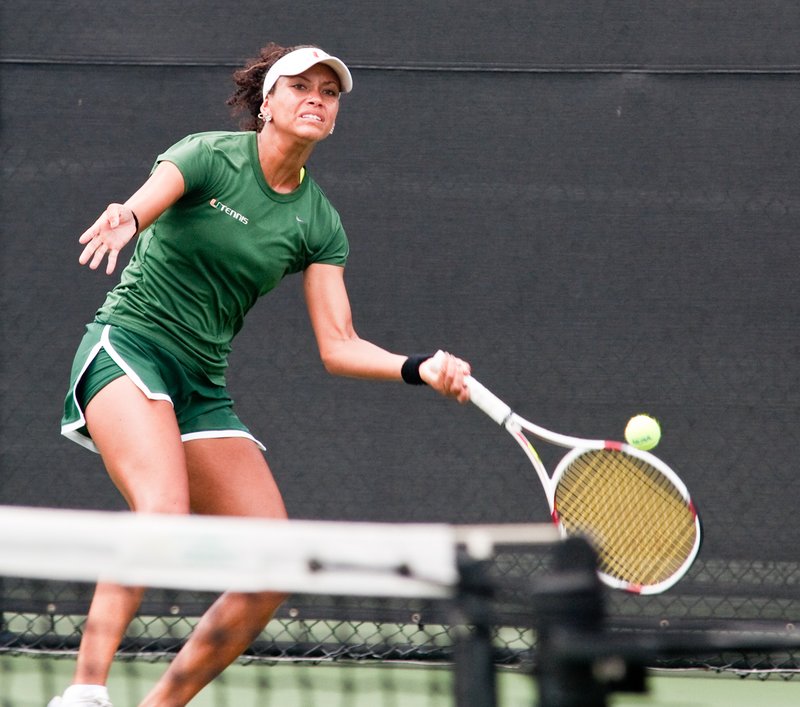 20100514-_IGP7216.jpg :: UM Women's Tennis Vs Boston University NCAA Tournament 5-14-2010
