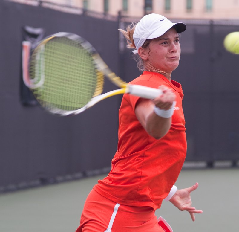 20100515-_IGP7546.jpg :: UM Women's Tennis Vs South Florida NCAA Regional 5-15-2010