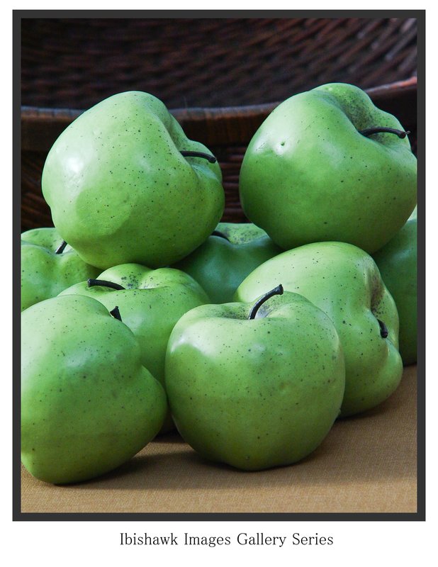 Green Apples 1.jpg