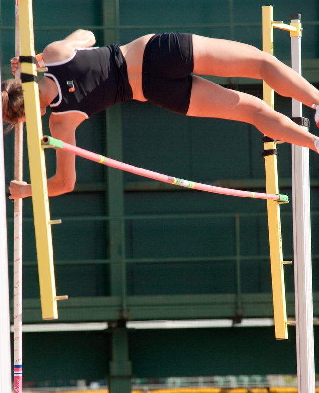 IMGP9325-221.jpg :: UM Track 3-20-2010