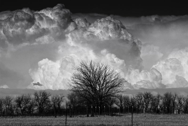 Kansas BW Storm-20.jpg :: Kansas Storm Approaching