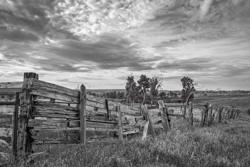 Kansas Corral fence big sky BW- On1.jpg
