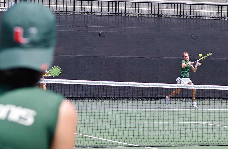 _IGP6100.jpg :: UM Women's Tennis Vs NC State 4-3-11