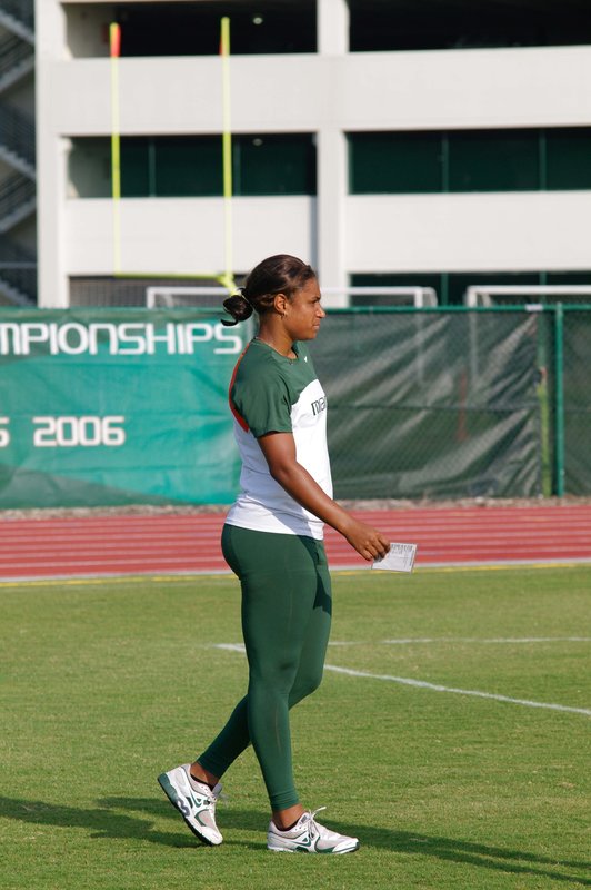 _IGP78061.jpg :: UM Track 4-16-11