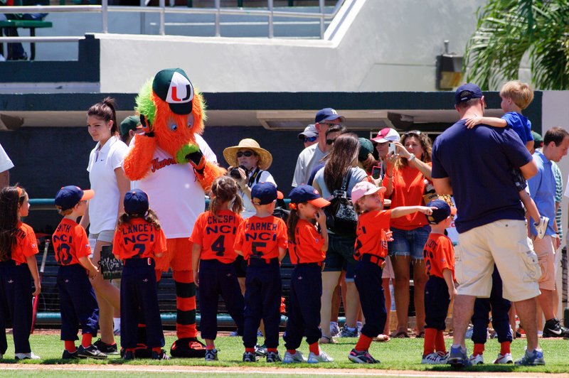 _IGP8803.jpg :: UM Baseball Vs FSU 5-1-2011