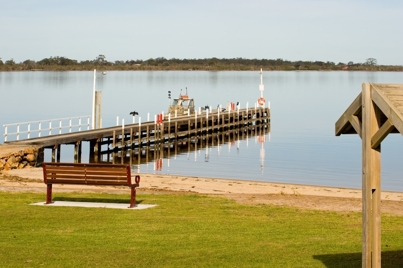 Australia 076.jpg :: A Pier and boat on the beach in Metung, New South Wales, Australia
